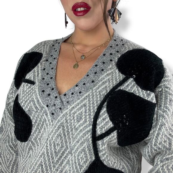 90's wool blend gray geometric knit sweater by ANGENIE - Picture 12 of 16